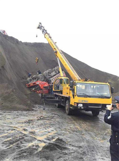 泸西上犹道路救援